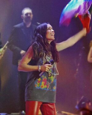 Jenifer Instagram - Le reprise 🤘🏼💫 #n9tour