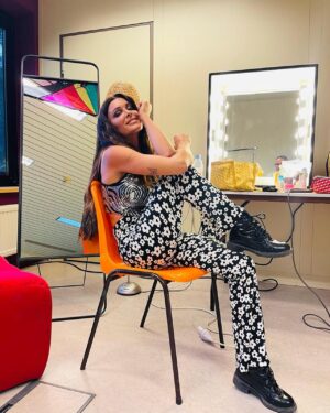 Jenifer Instagram - Avant de vous retrouver 💖
Pic by gilou