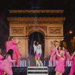 Jenifer Instagram - Engagée aux côtés de l’association Ruban Rose 🎀 Merci @jeniferofficiel d’avoir mis en musique notre événement et ainsi de contribuer à la prévention de cette maladie qui touche 1 femme sur 8. Ensemble, continuons ! Sensibilisons et soutenons la recherche sur le cancer du sein. 📸Crédit photos @kossaproductions #EnsemblePlusForts #SoutenonsLaRecherche #OctobreRose