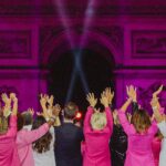 Jenifer Instagram - Engagée aux côtés de l’association Ruban Rose 🎀 Merci @jeniferofficiel d’avoir mis en musique notre événement et ainsi de contribuer à la prévention de cette maladie qui touche 1 femme sur 8. Ensemble, continuons ! Sensibilisons et soutenons la recherche sur le cancer du sein. 📸Crédit photos @kossaproductions #EnsemblePlusForts #SoutenonsLaRecherche #OctobreRose