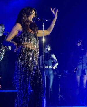Jenifer Instagram - Vite la reprise !! #n9tour 🔥🔥🔥