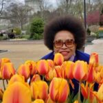 Jenifer Lewis Instagram - @blackishabc was inducted into the African American Museum of History and Culture. I love Washington, DC. It was a Blast. * * * * #Blackish #Washington #DC #History #Family #Friends #Flowers #JeniferLewis #TheMotherOfBlackHollywood #InTheseStreets