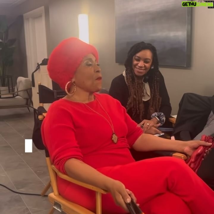 Jenifer Lewis - 45.1K Likes - TONIGHT I’ll be on So Help Me Todd on CBS at 9pm! Had a great time working with actors @mgh_8 @skylarastin @tristenjwinger @wise_dumb and fabulous writer @nicolefrench_esq! Tune in!