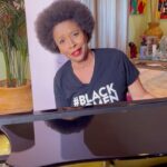 Jenifer Lewis Instagram - If you’ve ever listened to me. PLEASE listen to me now! It’s simple, please VOTE! • • Visit votesaveamerica.com/beavoter and get your voting plan together.  #vote #votesaveamerica