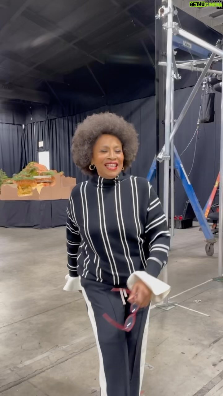 Jenifer Lewis - 40.6K Likes - INSANELY excited!! Princess and the Frog is going to be a ride at Disney World!!! Happy Happy Happy!! 😃