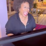 Jenifer Lewis Instagram - VOTE!!! PLEASE VOTE!!! vote.gov