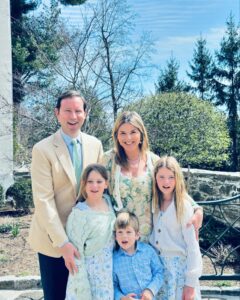 Jenna Bush Hager Instagram - What a wonderful world! Sending love to all your peeps 🐥