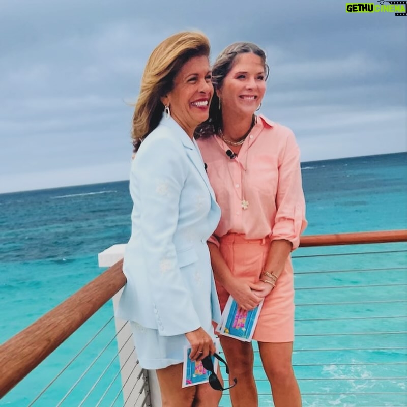 Jenna Bush Hager Instagram - I love traveling with you @hodakotb BERMUDA you stole our hearts! 💕 💕