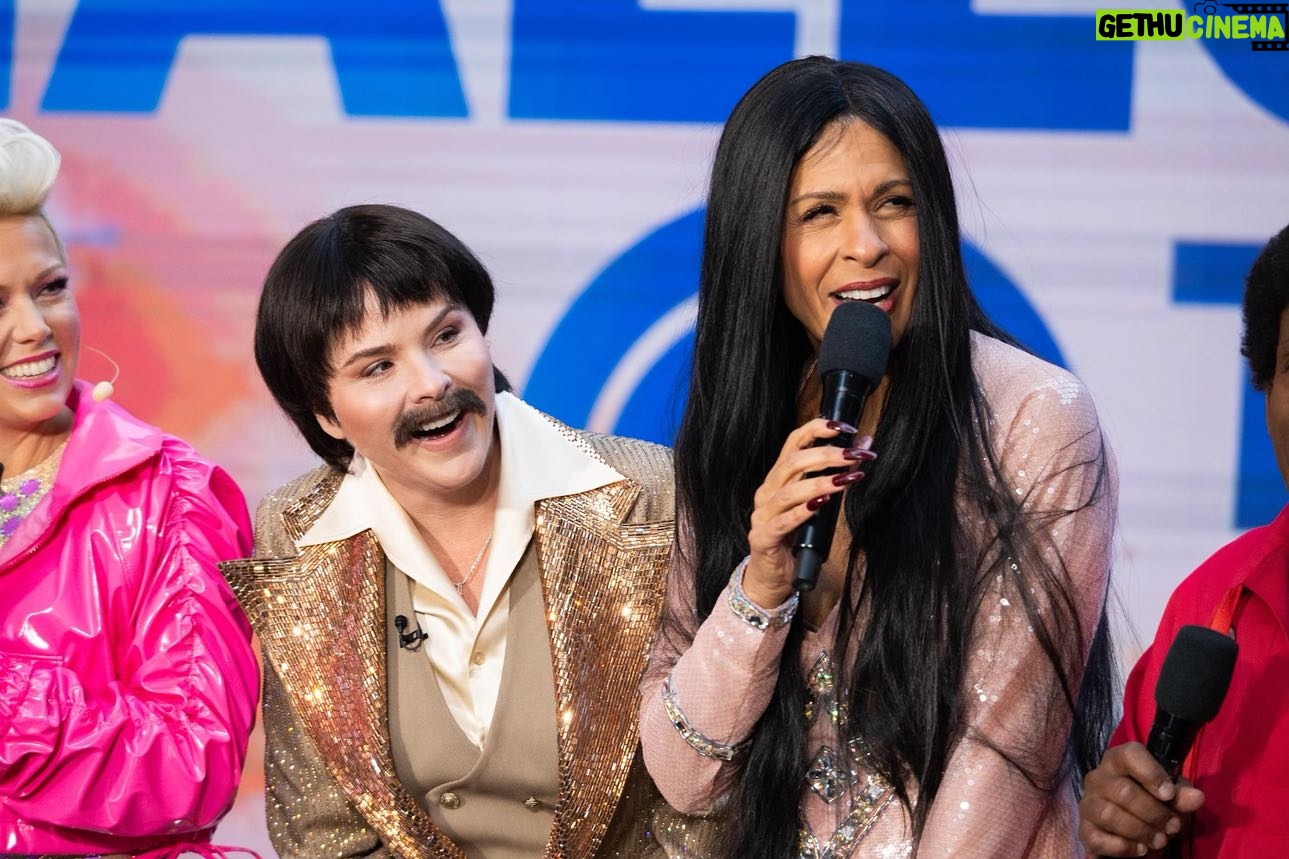 Jenna Bush Hager Instagram - Happy Halloween from Sonny and Cher! 🎃👻