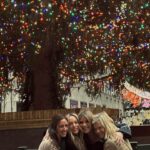 Jenna Bush Hager Instagram - Tis the damn season! 🎄🎄🎄🎄(PS for those who wonder where this quote comes from. It is a title of the queen Taylor Swift’s song! Not a knock on the time of year!)
