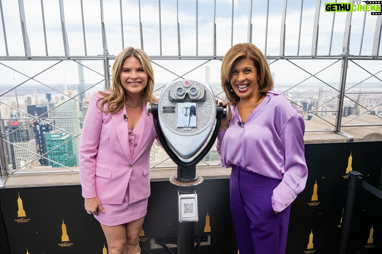 Jenna Bush Hager Instagram - We lit the city up! Happy anniversary @hodakotb @hodaandjenna 💗💜