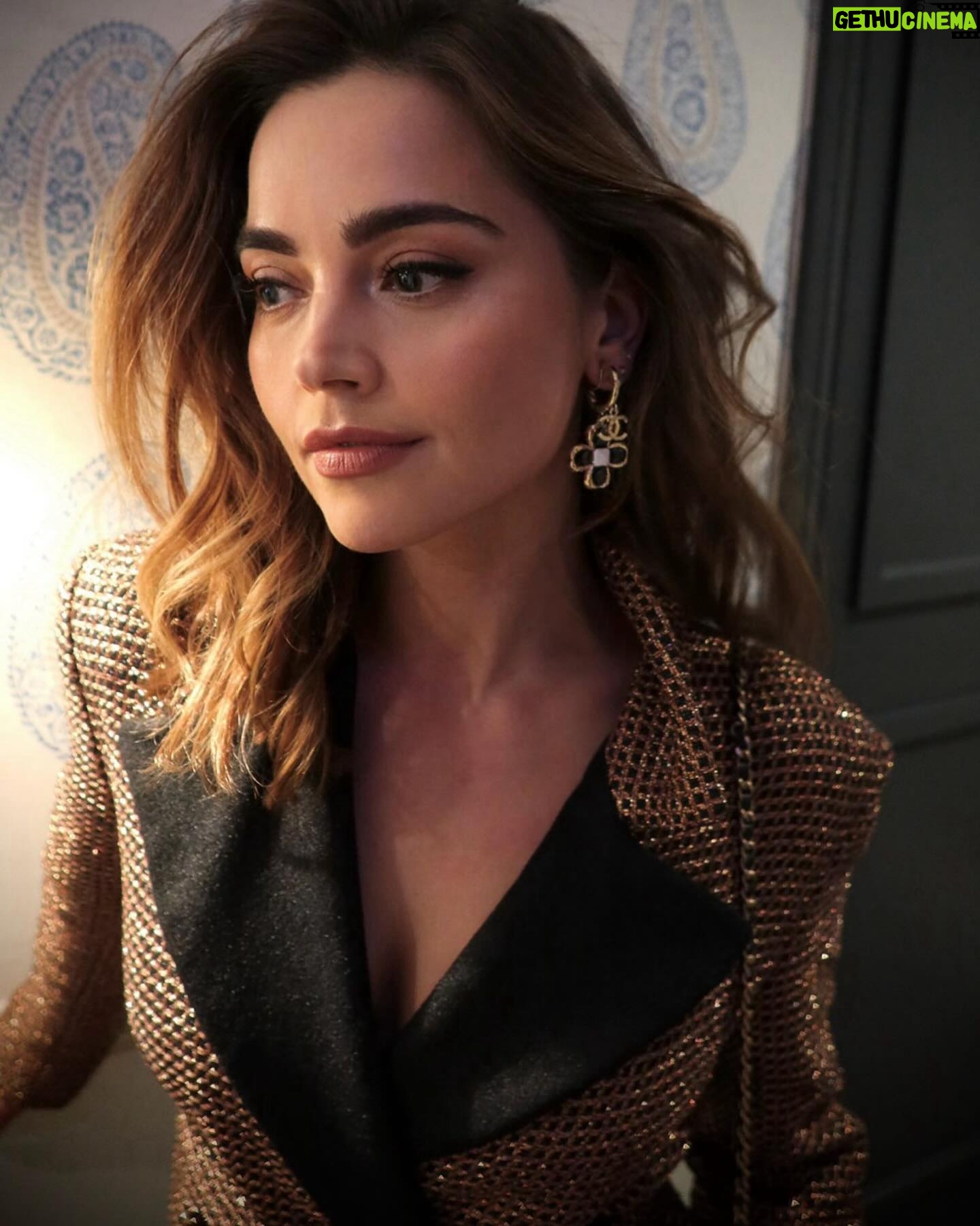 Jenna Coleman Instagram - When Chanel met Manchester… walking through the streets of my youth enroute. Rainwater at my feet. Celebrating the vibrancy, grit, rebellion and chaos that is this city. Joy in my heart, music in the veins. Thank you @chanelofficial @virginieviard ✨ #chanelmétiersdart23 show photo @millie_brady 📸 and her sexy camera ❤️ xx