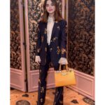 Jenna Coleman Instagram - Gucci. Suit.. ❤️💫 @gucci 🌹🌷🌸