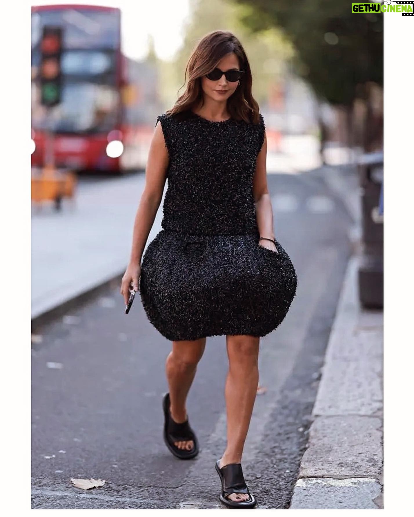 Jenna Coleman Instagram - LFW23 @jw_anderson ⚓️this dress gave all the joy and I made a sock out my invite 🧦 congratulations @jw_anderson