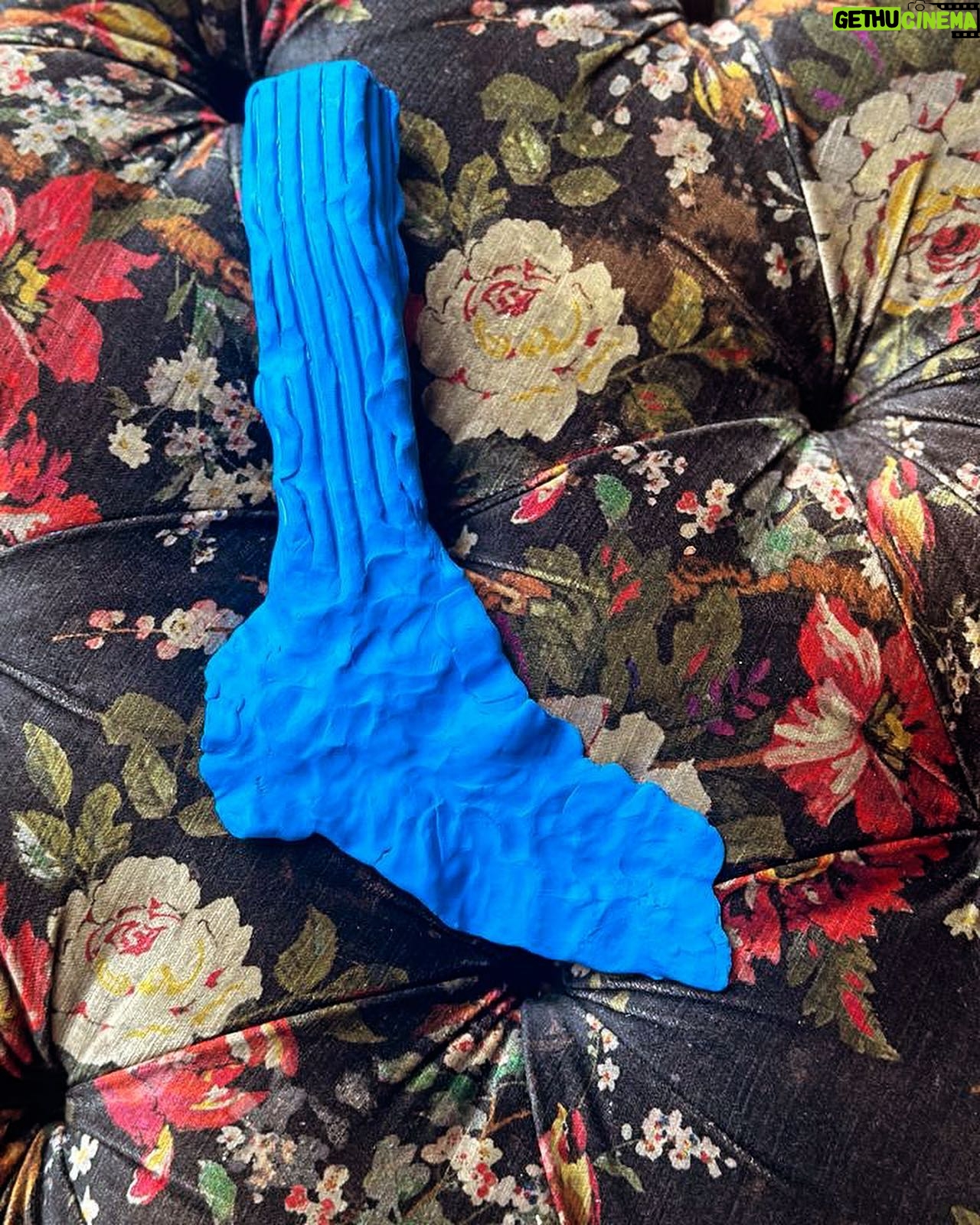 Jenna Coleman Instagram - LFW23 @jw_anderson ⚓️this dress gave all the joy and I made a sock out my invite 🧦 congratulations @jw_anderson