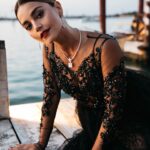 Jenna Coleman Instagram - Venice with @armanibeauty 🌹 The last stop of an Italian road trip. Thank you Mr Armani #armanibeauty for the pleasure #Makeup by #armanibeauty #ad