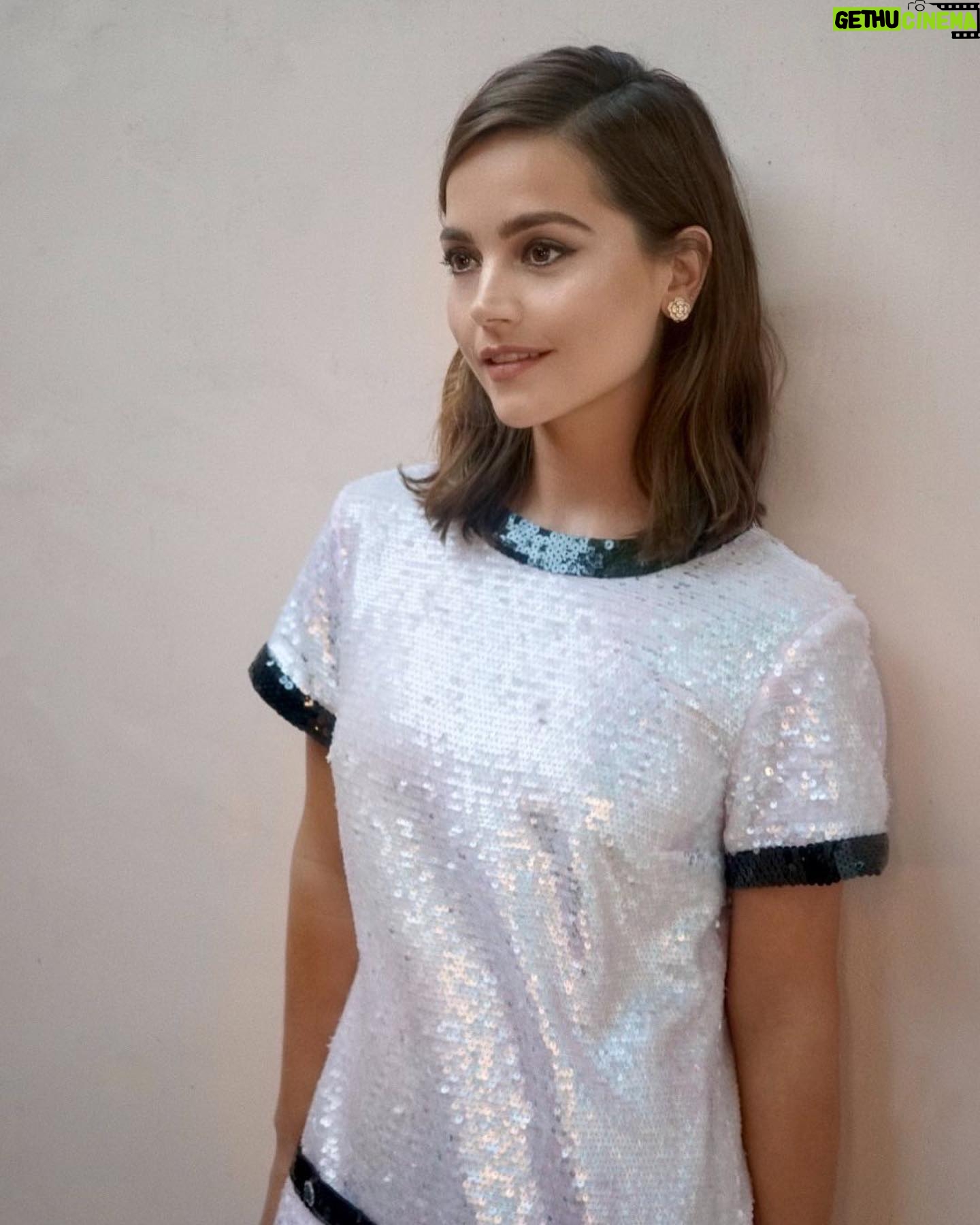Jenna Coleman - 87.1K Likes - Celebrating @chanelofficial Collection 1932 high jewellery Under the moon and stars with the @yeahyeahyeahs 💫 #magic #cocochanel 🖤