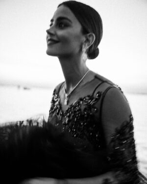 Jenna Coleman Instagram - Venice with @armanibeauty 🌹 The last stop of an Italian road trip. Thank you Mr Armani #armanibeauty for the pleasure  #Makeup by #armanibeauty #ad