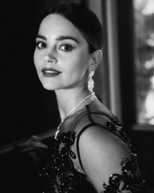 Jenna Coleman Instagram - Venice with @armanibeauty 🌹 The last stop of an Italian road trip. Thank you Mr Armani #armanibeauty for the pleasure  #Makeup by #armanibeauty #ad
