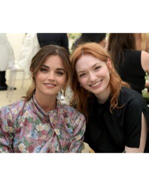 Jenna Coleman Instagram - Thank you @cartier and @laurentfeniou @erdem @malonesouliers #CartierQueensCup @rebeccacorbinmurray 💕
