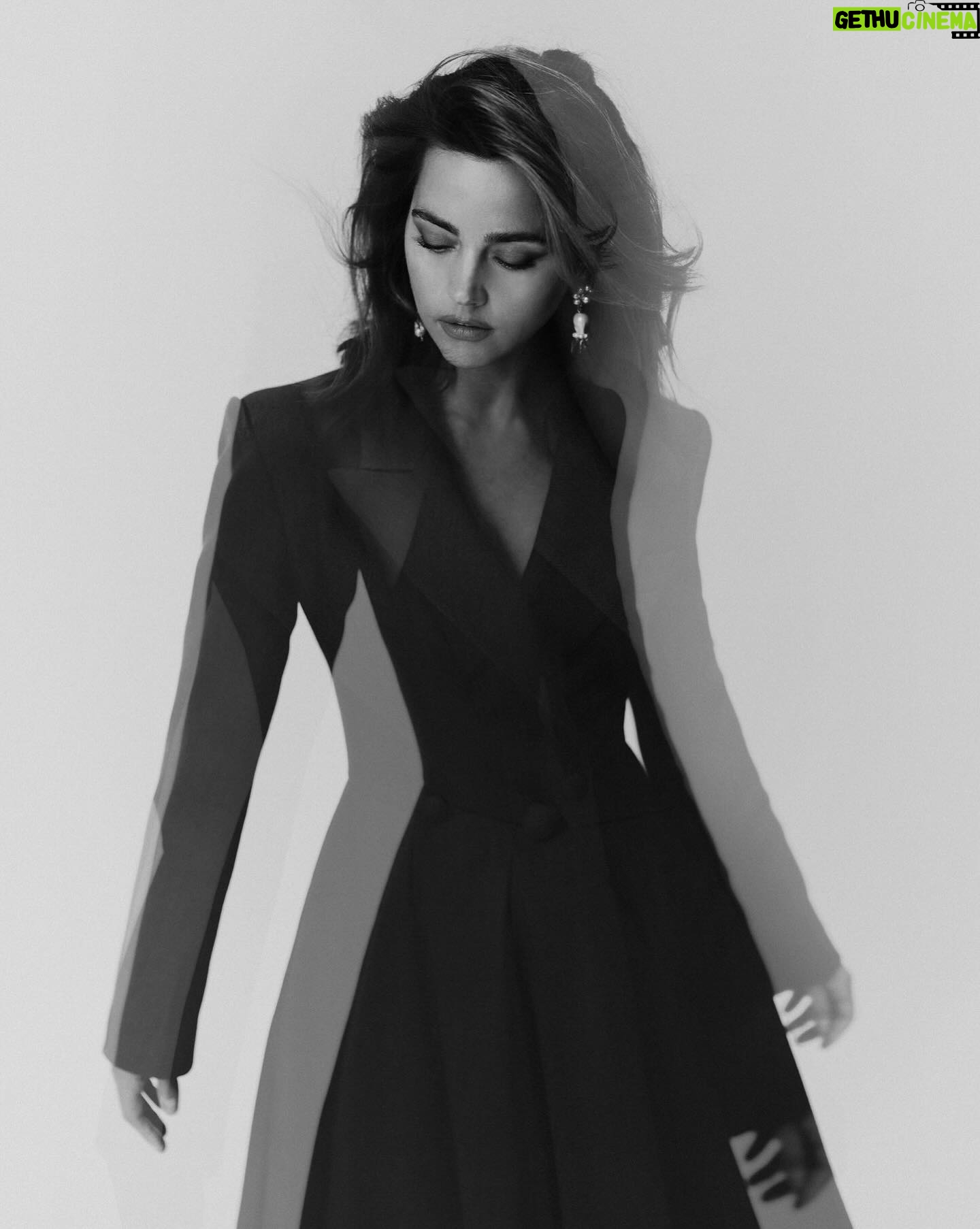 Jenna Coleman - 86K Likes - 📸@bypip @valeriaferreiramakeup @pauldonovanhair @_celine_sheridan_
