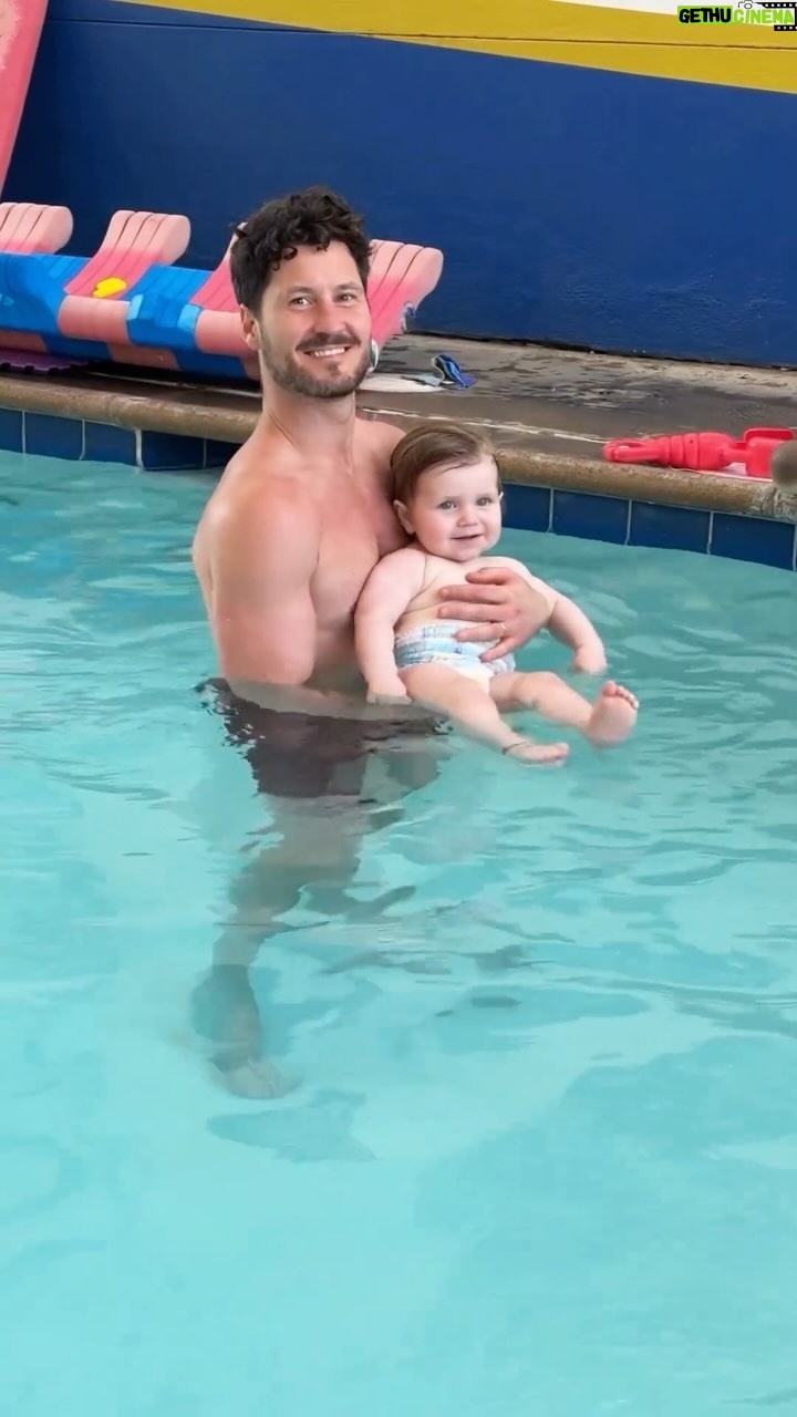 Jenna Johnson Instagram - Our little fishy had his first swim lesson!! He’s always been a big fan of the water but the sheer joy and excitement on his face during the whole lesson was beyond anything I’d ever seen 🥹 Not one tear was shed… except from mama 😭🏊🏻♂️💦🐠 #baby #babyboy #firstswimminglesson #swimming