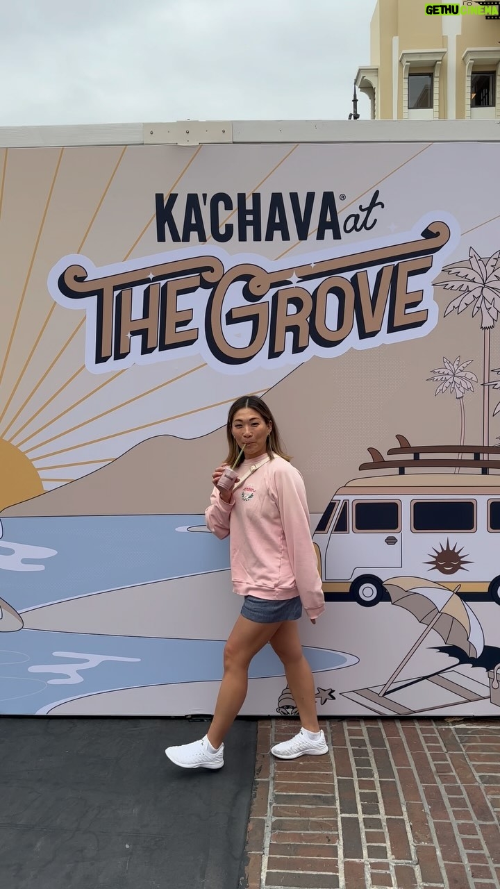 Jenna Ushkowitz Instagram - Head over to the Grove LA to visit the @kachava Pop Up all weekend! sample all the flavors and get your free bag, shipped right to your house. They’re actually delicious, so easy to make and is THE daily superblend for your whole health.