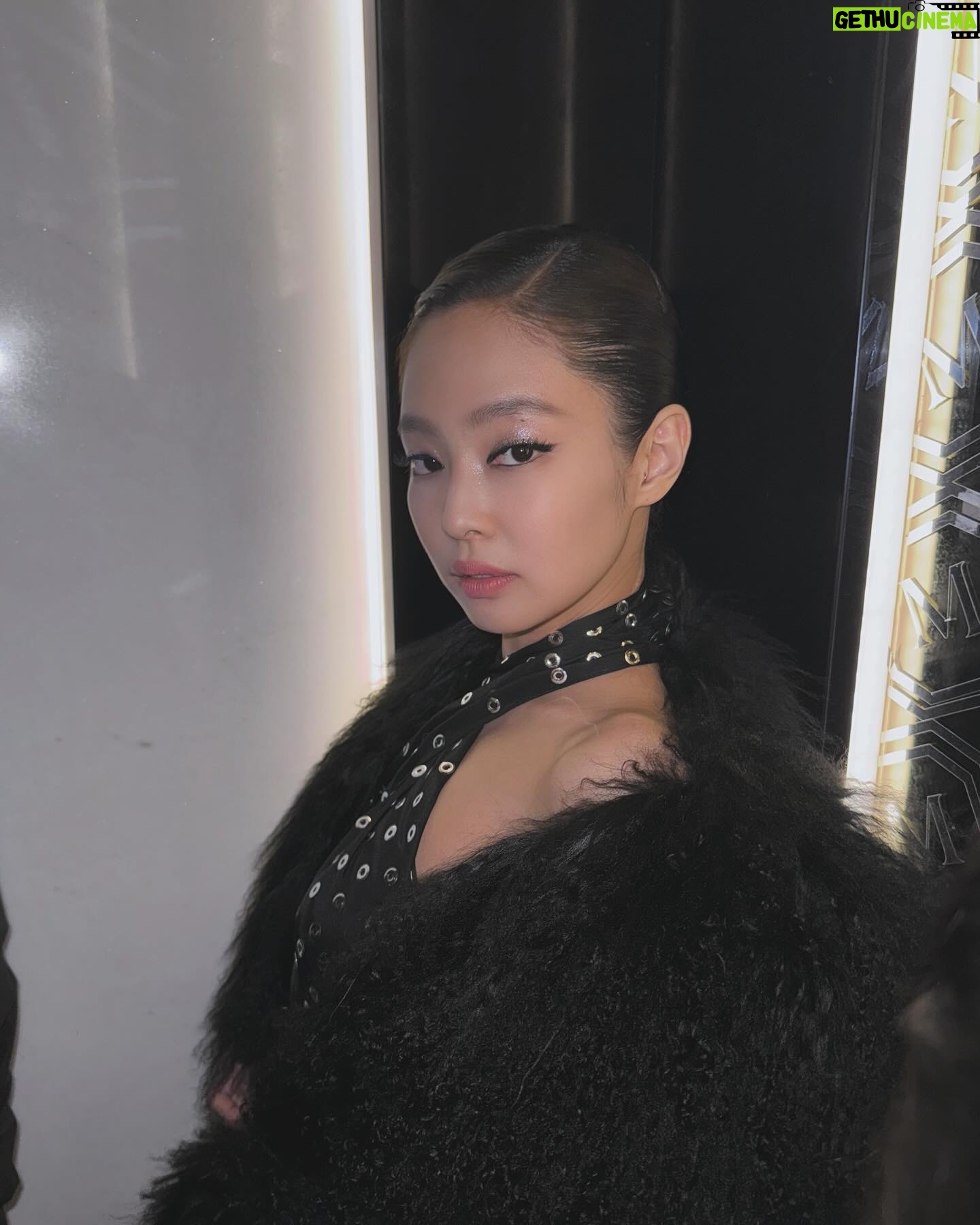 Jennie Kim Instagram - And for the after 💋💋💋