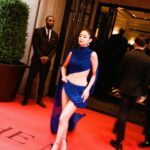Jennie Kim Instagram - MET GALA 💙 A custom look by @pieter_mulier @maisonalaia 💙💙💙