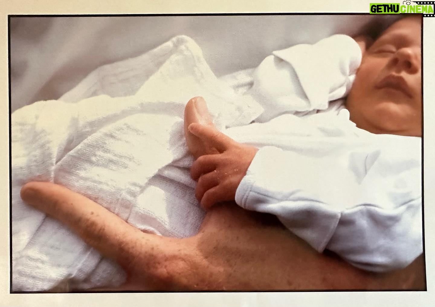 Jennifer Connelly Instagram - My love, who is an amazing father. Happy Father’s Day to you and to fathers everywhere. ♥️