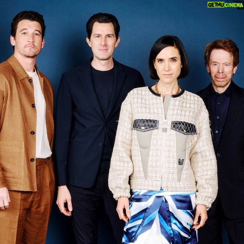 Jennifer Connelly Instagram - #DeadlineContenders panel for @topgunmovie with #MilesTeller, #JosephKosinski, and @JerryBruckheimer. 📸 @bucknerphoto