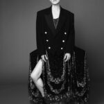 Jennifer Connelly Instagram - For @harpersbazaarmx — shot by @sofiaandmauro 🖤