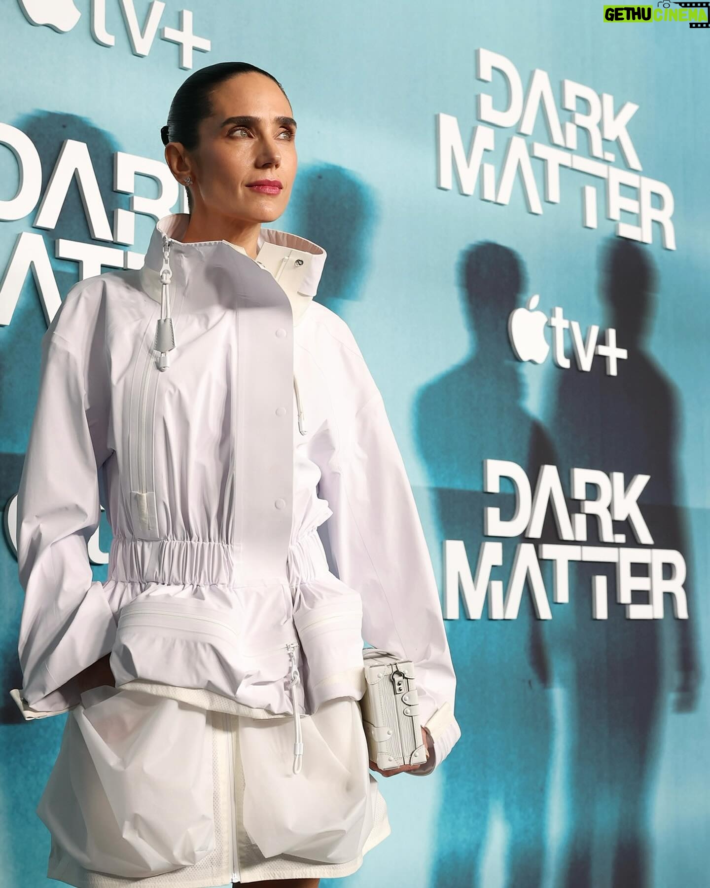 Jennifer Connelly Instagram - An amazing night in every universe with my #DarkMatter family!