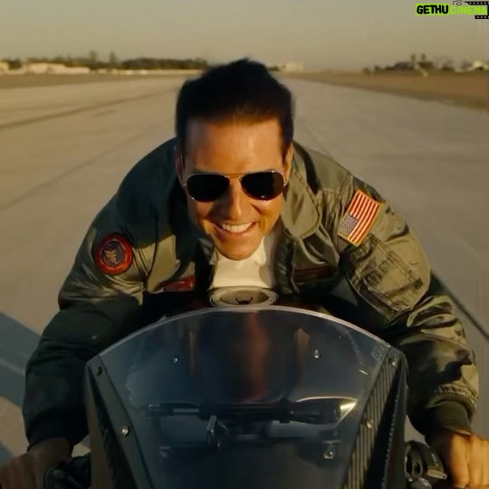 Jennifer Connelly Instagram - Two week countdown!! @TopGunMovie is out in theatres May 27. #TopGunDay