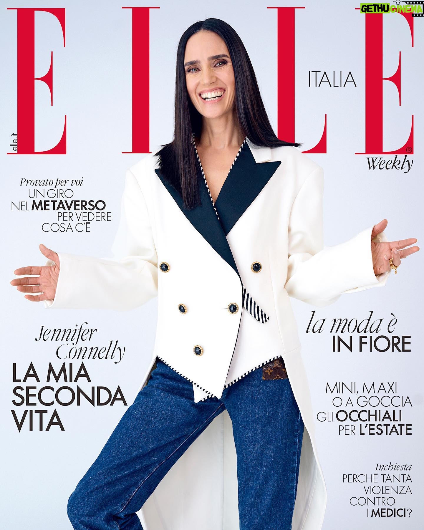 Jennifer Connelly Instagram - Grazie @elle_italia! Honored to be on your June cover. Shot by @louisbaquiast ❤️