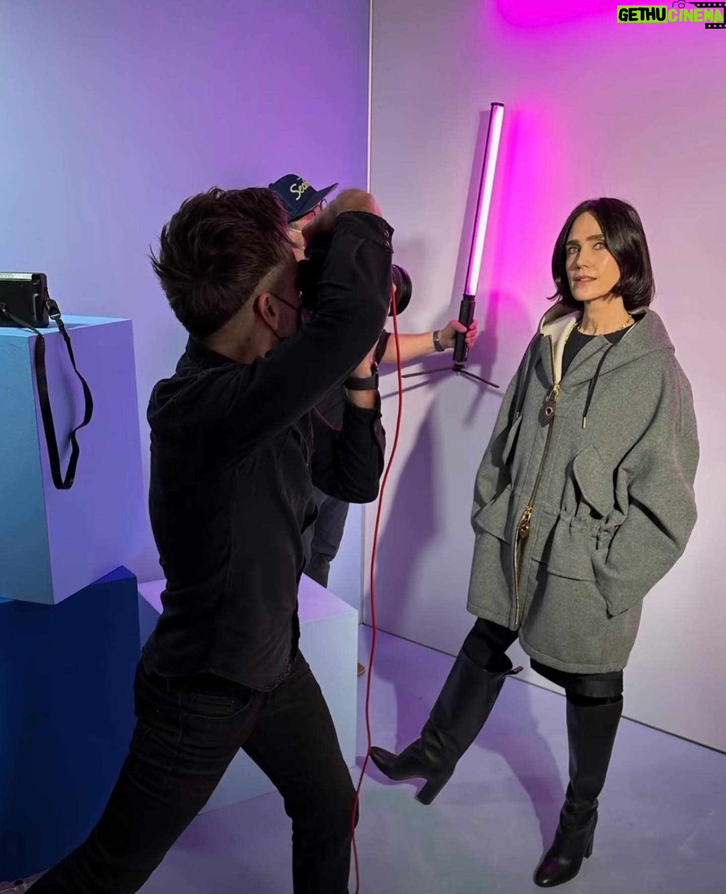 Jennifer Connelly Instagram - ‘Bad Behaviour’ press day two at #Sundance with @aliceenglert.actual and #BenWhishaw!