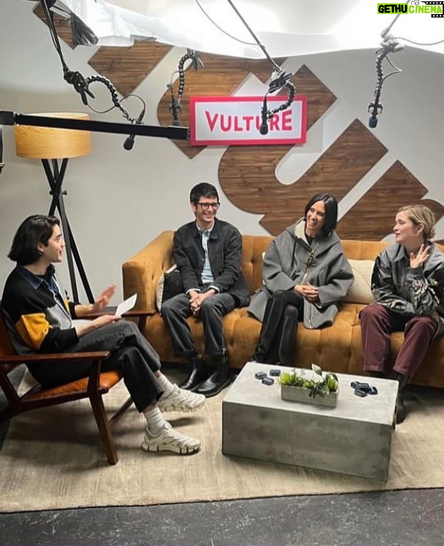 Jennifer Connelly Instagram - ‘Bad Behaviour’ press day two at #Sundance with @aliceenglert.actual and #BenWhishaw!