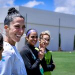 Jennifer Hermoso Instagram - 🤗 ¡Pleno de entusiasmo y alegría fue el regreso a los entrenamientos de nuestra 🏆 Campeona del Mundo 🇪🇦 @jennihermoso , con las Tuzas! 🙌🏻 ¡El domingo todos a brindarle nuestro cariño y reconocimiento a nuestra 🔟 en el 🏟️ Hidalgo! 🙌🏻 🤍💙#ElFutbolEsHermoso #VamosLasTuzas💜