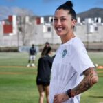 Jennifer Hermoso Instagram - 🤗 ¡Pleno de entusiasmo y alegría fue el regreso a los entrenamientos de nuestra 🏆 Campeona del Mundo 🇪🇦 @jennihermoso , con las Tuzas! 🙌🏻 ¡El domingo todos a brindarle nuestro cariño y reconocimiento a nuestra 🔟 en el 🏟️ Hidalgo! 🙌🏻 🤍💙#ElFutbolEsHermoso #VamosLasTuzas💜