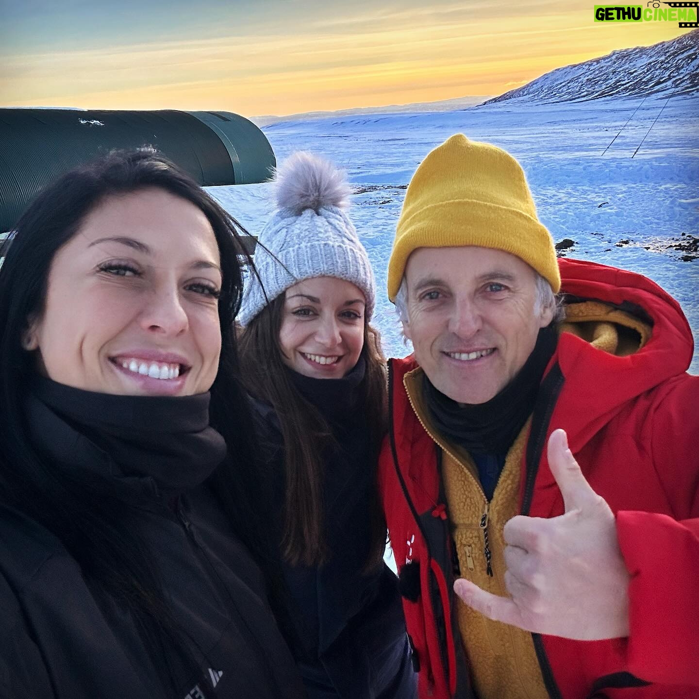 Jennifer Hermoso Instagram - Un viaje que te cambia la perspectiva de muchas cosas, un viaje que te hace sentir libre y que te llena el alma. Uno de los mejores viajes de mi vida. Gracias por hacer algo tan bonito y dejarme enseñar un poquito de mí. ❤️ Aquí tenéis el enlace del programa: https://www.cuatro.com/planetacalleja/a-carta/20240116/programa-completo-video-jenni-hermoso_18_011441267.html