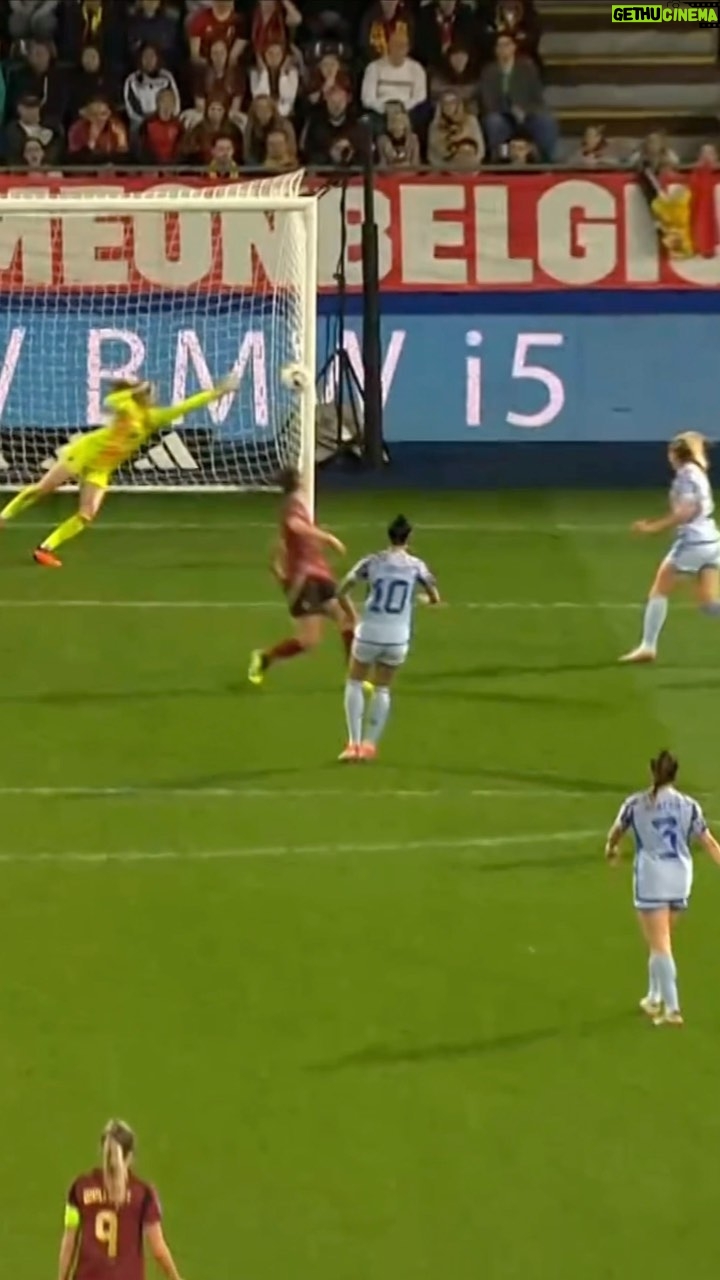 Jennifer Hermoso - 5.1K Likes - Jenni Hermoso tiene un guante en el pie.
No falla a su cita con el gol ante Bélgica
#españa #sefutbolfem #sefutbol #jennihermoso #jenni #futbol #football #belgica