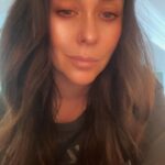 Jennifer Love Hewitt Instagram – So excited to announce the first collaboration for my dream come true Holiday Junkie. @2021_co and Holiday Junkie are teaming up to make your holidays season extra magical! Please let us be apart of your holidays. Use the link in stories or bio to shop! ❤️❤️