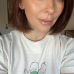 Jennifer Love Hewitt Instagram - Wanted to check back in on how much I am loving my Emface and Emsculpt #TotalToneUp results. This mom is feeling better and ready for the Holidays!🎄 @Emface #NeedleFree @EmsculptNeo #EmsculptPartner @BTLAesthetics @rosenbergplasticsurgery