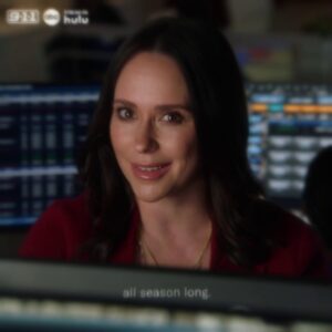 Jennifer Love Hewitt Instagram - No need to panic! 9-1-1 is premiering TONIGHT at 8/7c on ABC and stream on Hulu! @911onABC