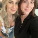 Jennifer Love Hewitt Instagram - Had the most awesome mom pause in my day for some beautiful permanent jewelry with @raine_calabasas and @goodcarmastudio The loveliest ladies and a much needed moment to breathe. Thank you so much! 🧡🙏🏻