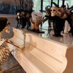 Jennifer Love Hewitt Instagram – It’s starting to look like Halloween