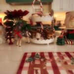Jennifer Love Hewitt Instagram – I love the hallmark vintage Christmas vibe and colors. 🎄🎅🏼🤶🏼⛄️