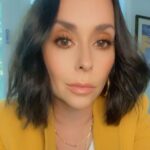 Jennifer Love Hewitt Instagram - Just waiting to zoom…