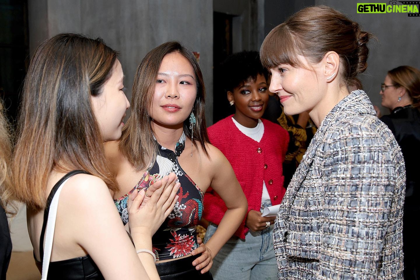 Jennifer Morrison Instagram - Congratulations to FISHTANK filmmakers @_wenditang and @woohoccw for winning the 8th annual Through Her Lens: The @tribeca and @chanelofficial Women’s Filmmaker Program! They received full production funding for their original short film. The jury included @jennifermorrison, Bonnie Hammer, @rivamarker, @alexandrashipppp and @thuso.mbedu. #chanel #chanelincinema #throughherlens #womeninfilm #tribecafilmfestival