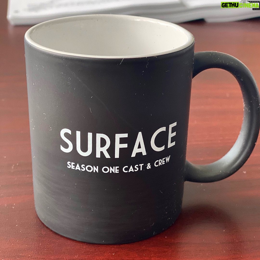 Jennifer Morrison Instagram - This month, I wanted to revisit my time directing @appletv’s #SURFACE, to give you a look into my creative process, and the preparation and dedication from the cast and crew that goes into each production.